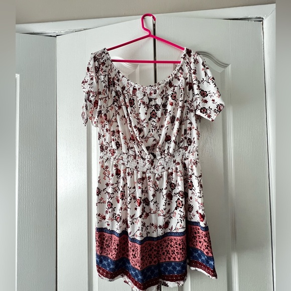 Cute off the shoulder romper - Picture 1 of 1